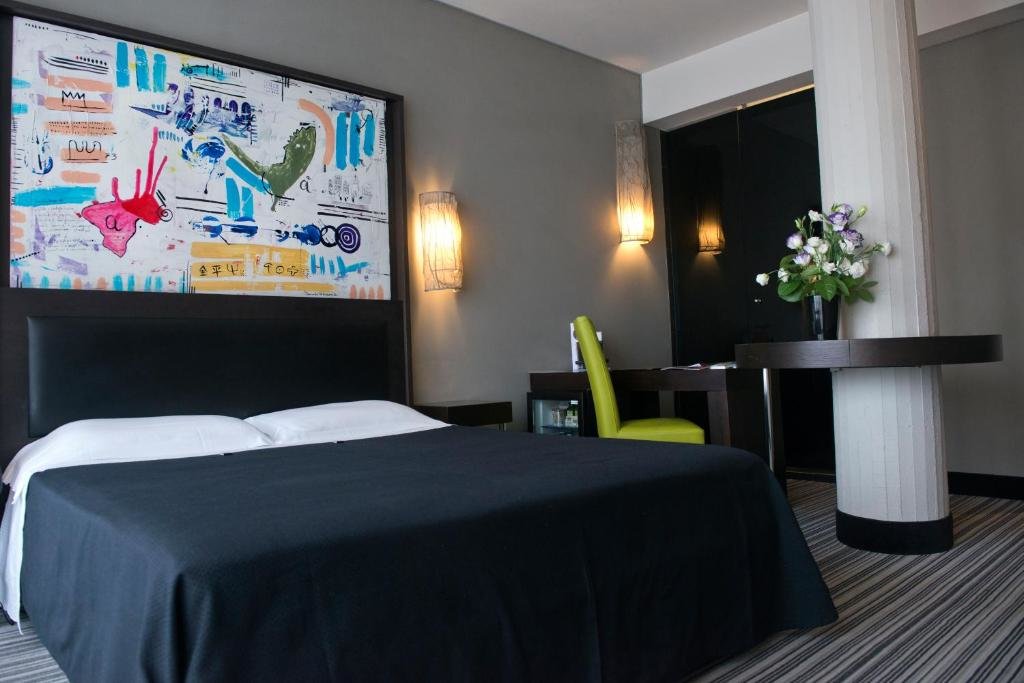 Twentyone Hotel 9
