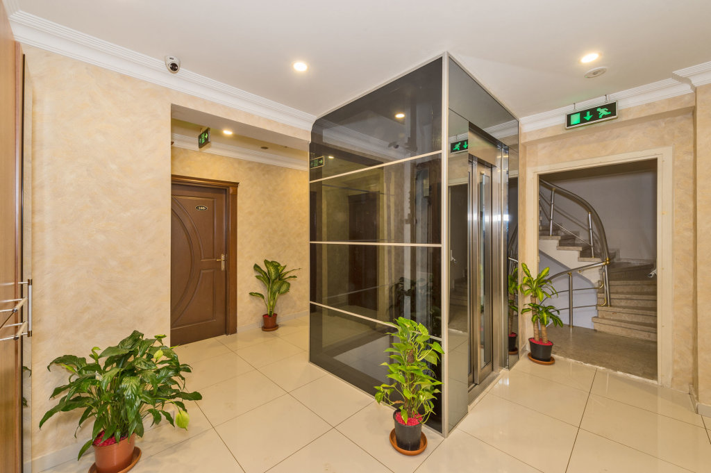Raimond Hotel 10