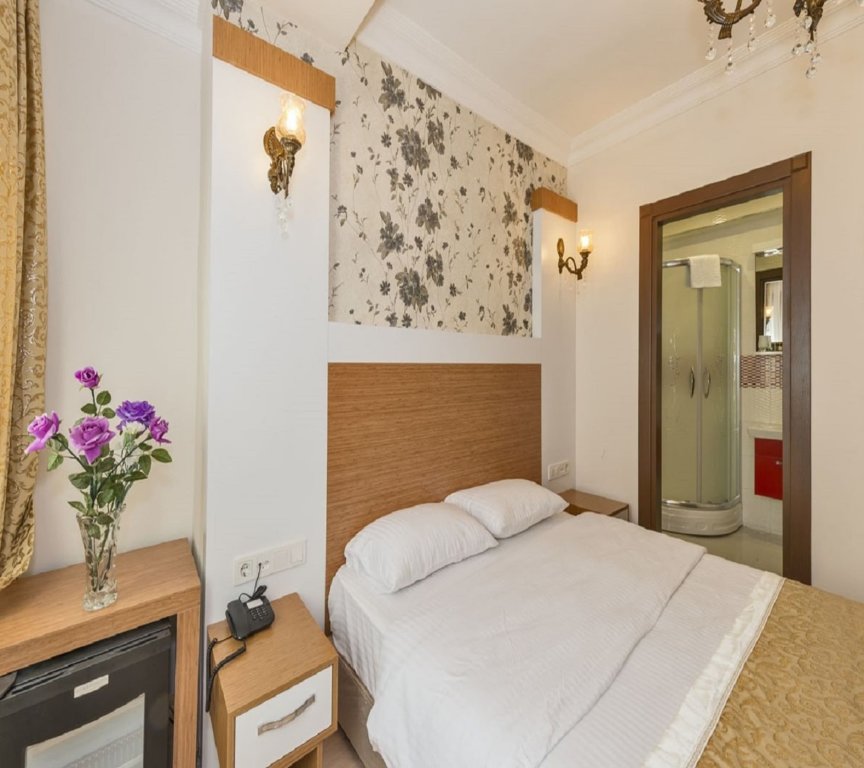 Raimond Hotel 14