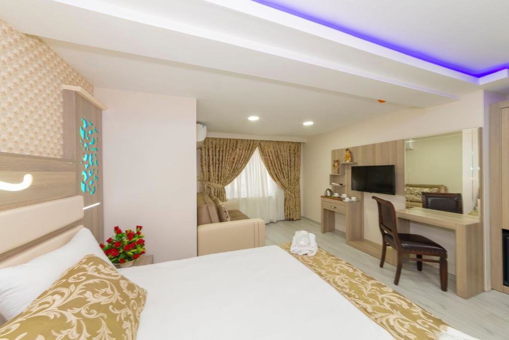Raimond Hotel 20