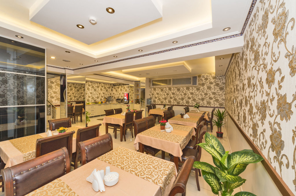 Raimond Hotel 4