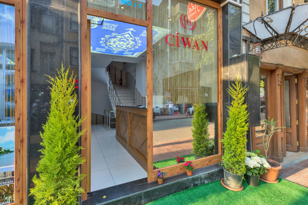 Raimond Hotel 6