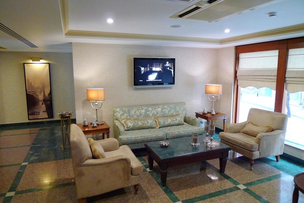 Titanic Comfort Sisli 6