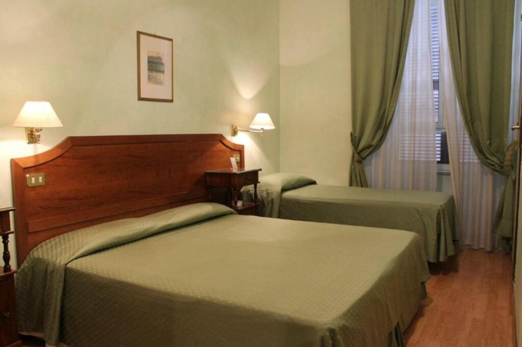 Hotel Fiori 5