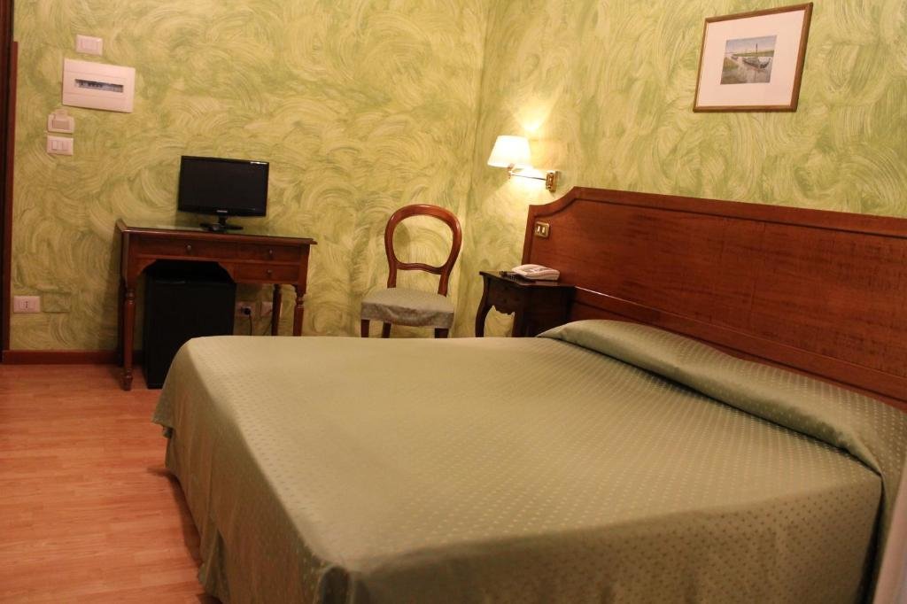 Hotel Fiori 8