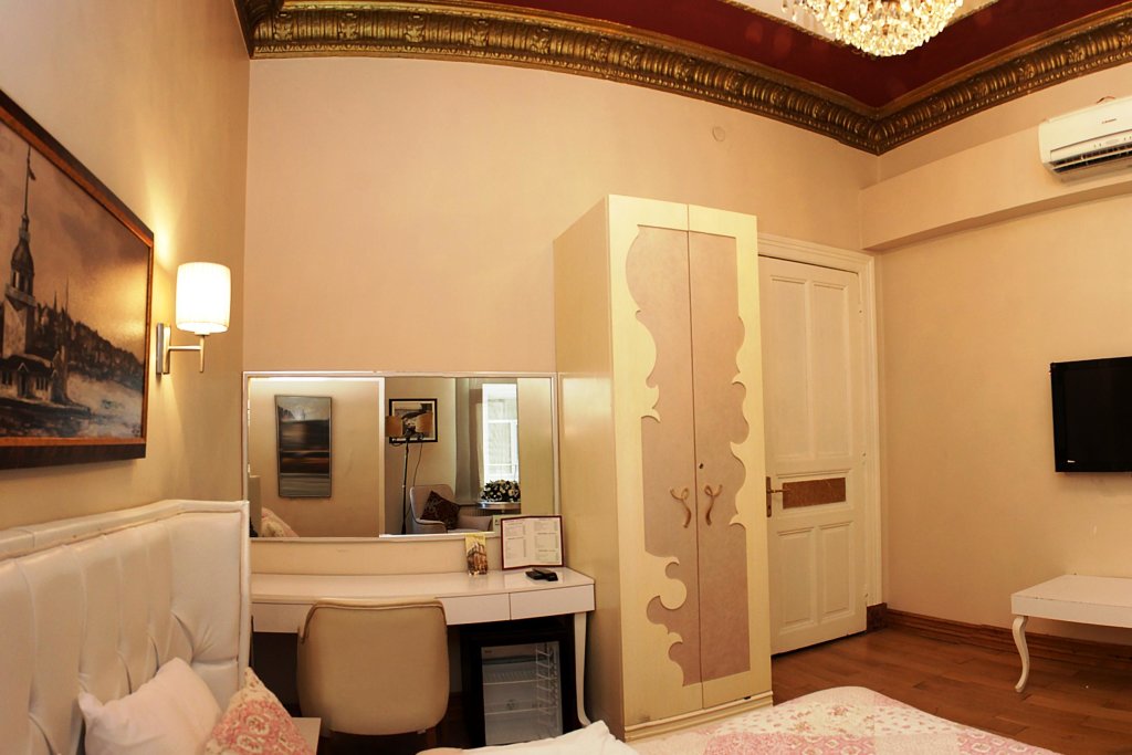 Ragıp Pasha Apartments 10