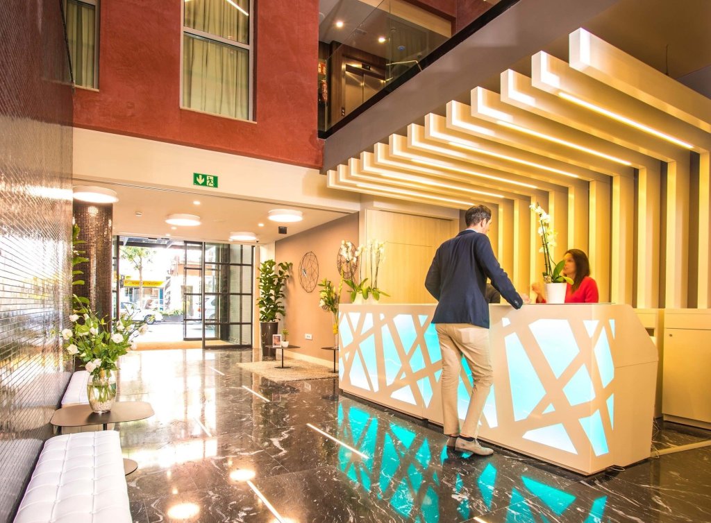 Arya Stadium Hotel 7