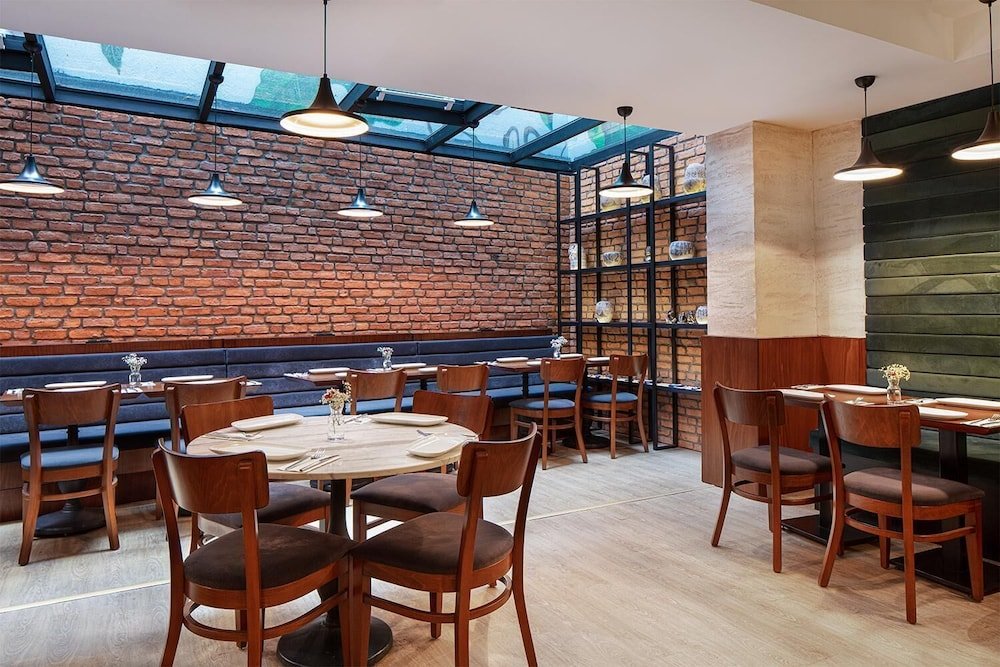 The Westist Hotel & Spa 16