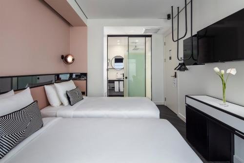 The Westist Hotel & Spa 22