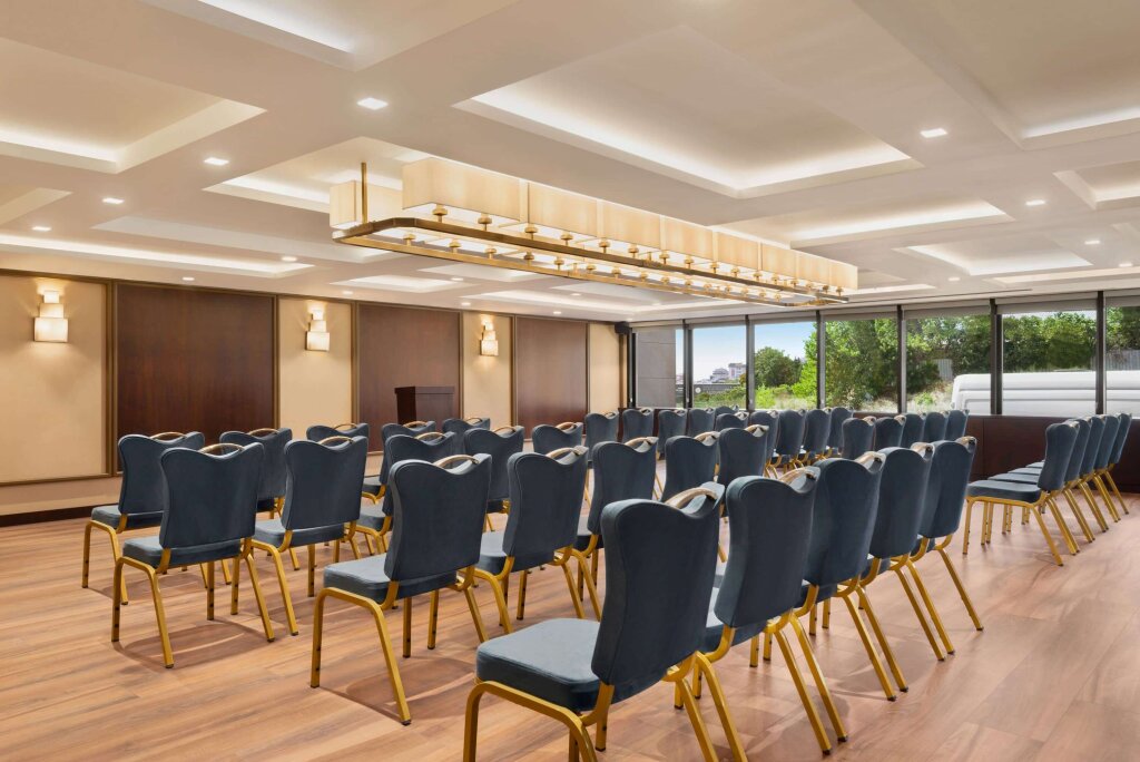 Days Hotel by Wyndham Istanbul Maltepe 7