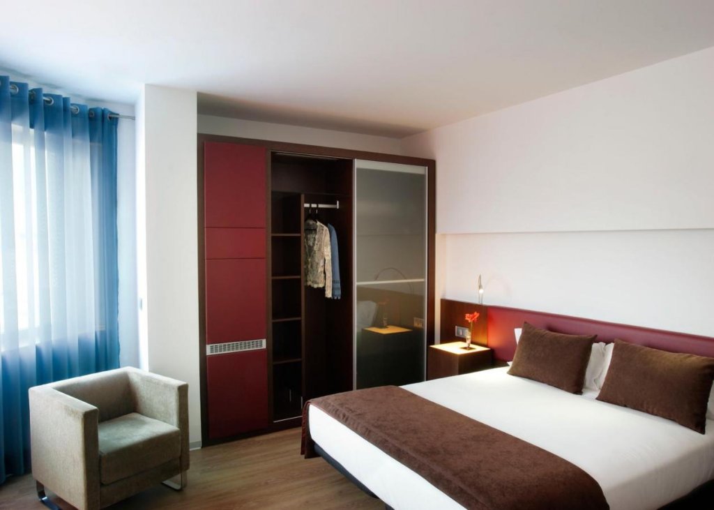 Ayre Hotel Gran Via 3