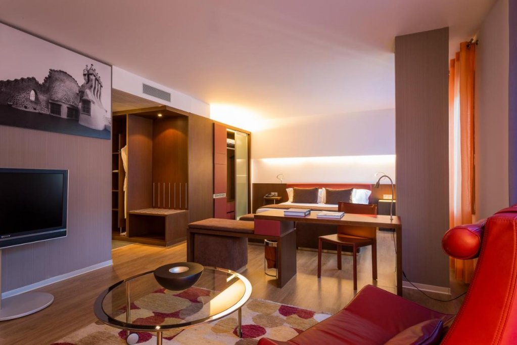 Ayre Hotel Gran Via 8
