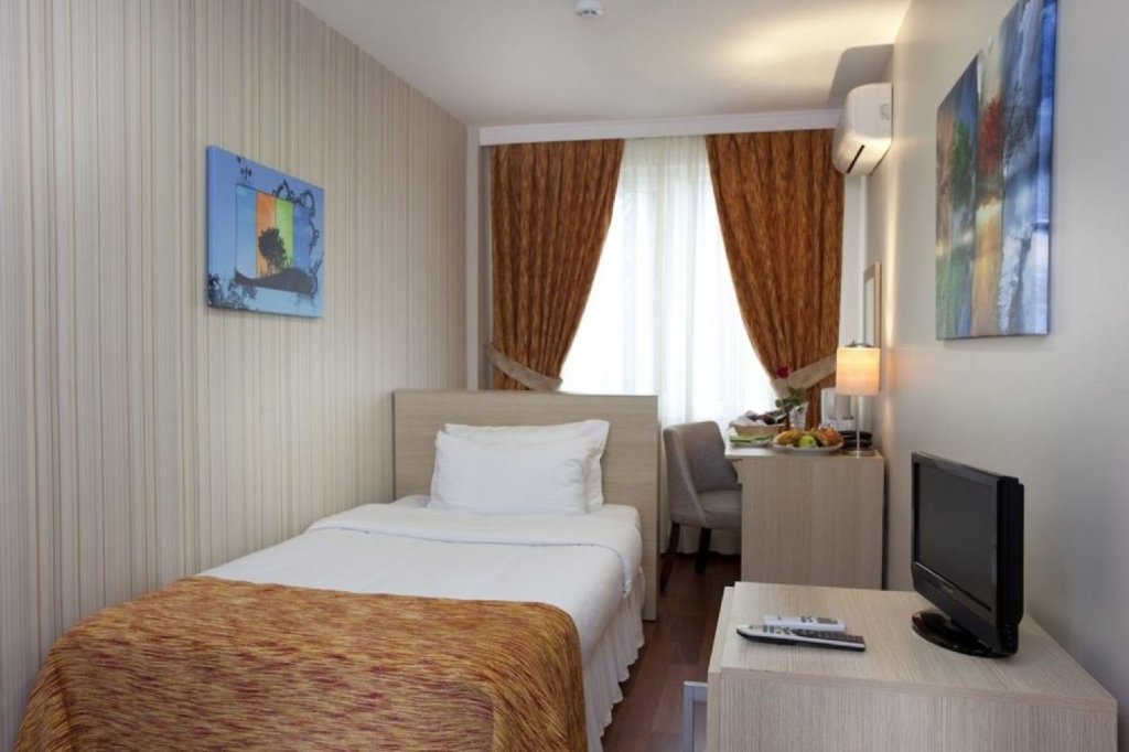 Arach Hotel Harbiye 14