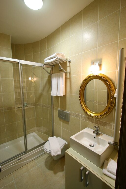 Arach Hotel Harbiye 16