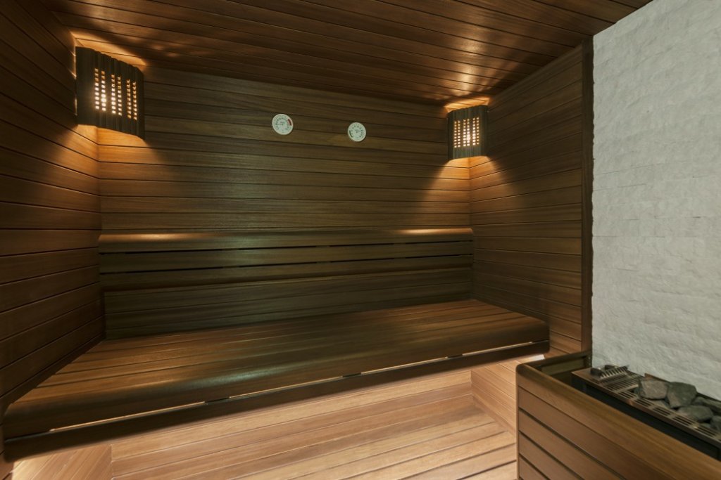 Elite World Asia Hotel 24