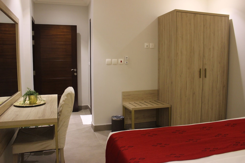 Palm Boutique company Al Zahra - شركه متجر النخيل - بالم بوتيك الزهراء 21