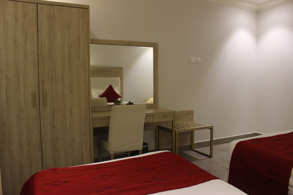 Palm Boutique company Al Zahra - شركه متجر النخيل - بالم بوتيك الزهراء 23