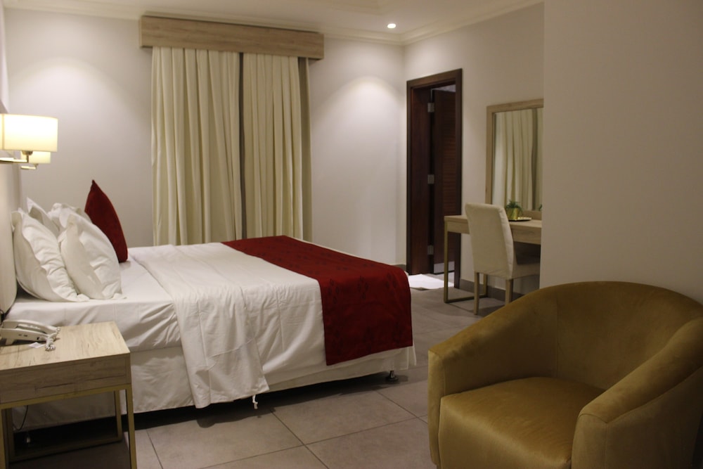 Palm Boutique company Al Zahra - شركه متجر النخيل - بالم بوتيك الزهراء 24
