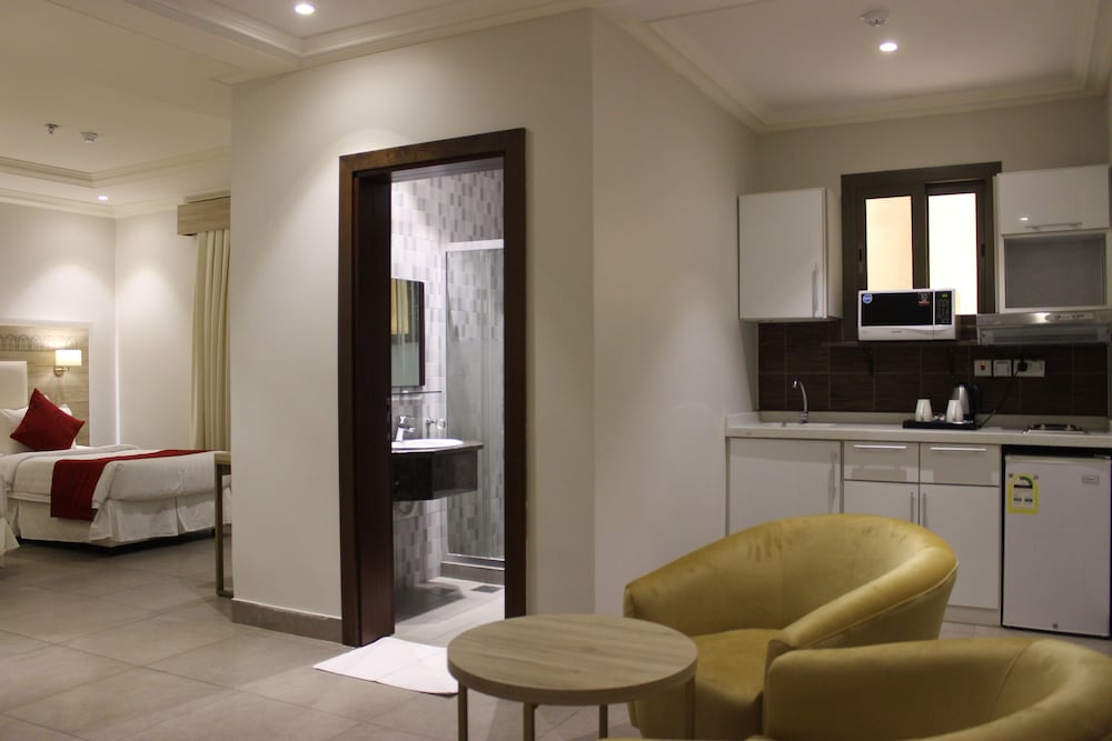Palm Boutique company Al Zahra - شركه متجر النخيل - بالم بوتيك الزهراء 7