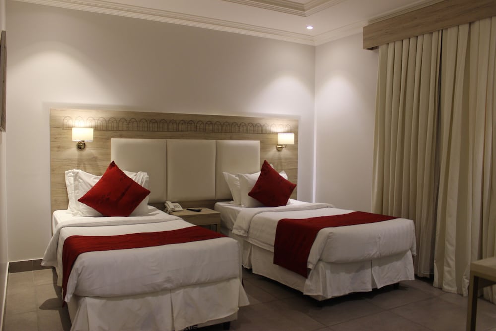 Palm Boutique company Al Zahra - شركه متجر النخيل - بالم بوتيك الزهراء 8