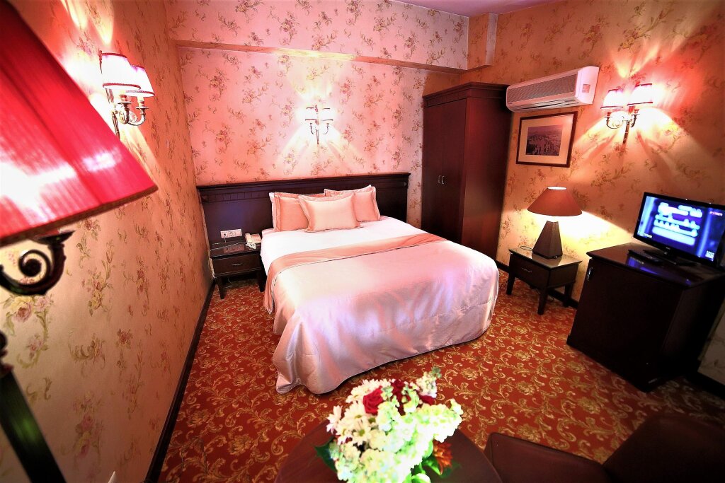 Pera Rose Hotel - Special Class 9