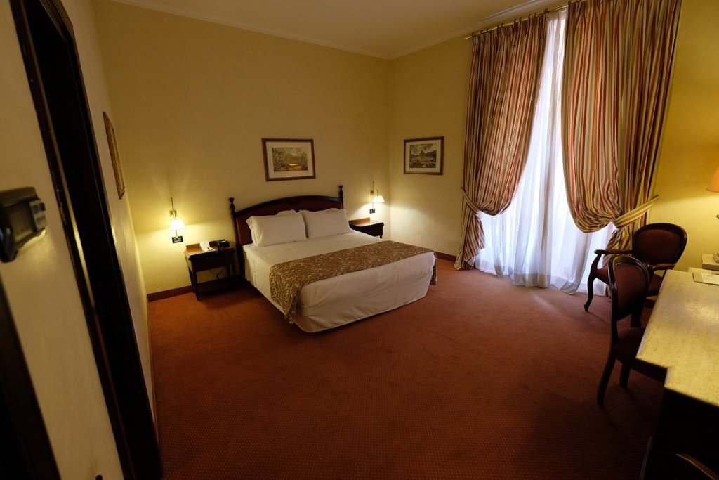 Colonna Palace Hotel 12