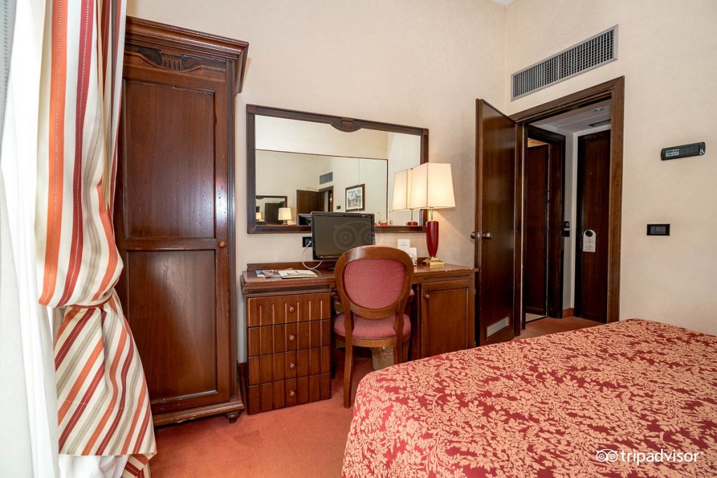 Colonna Palace Hotel 9