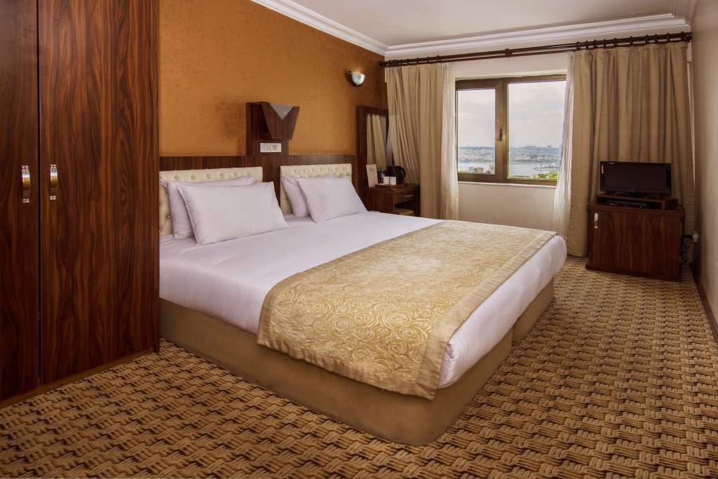 Elan Hotel 24
