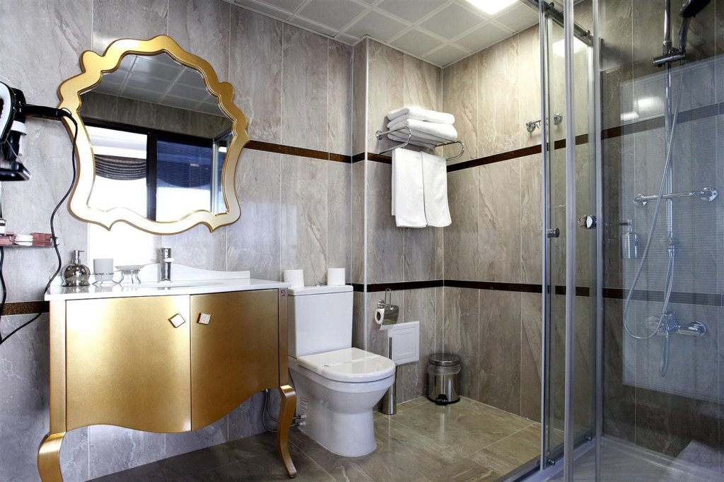 Elan Hotel 5