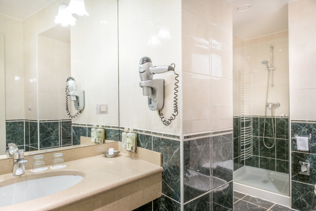 Hotel Leonardo Prague 23