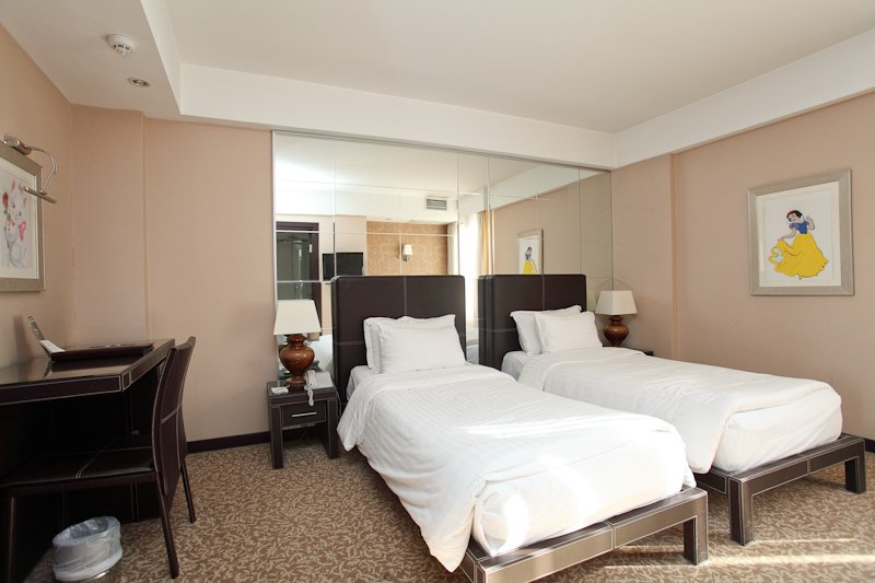 Cartoon Hotel 15