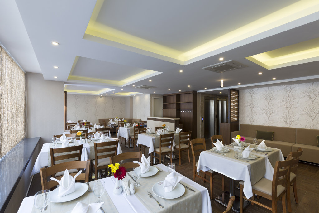 Regard Hotel 6