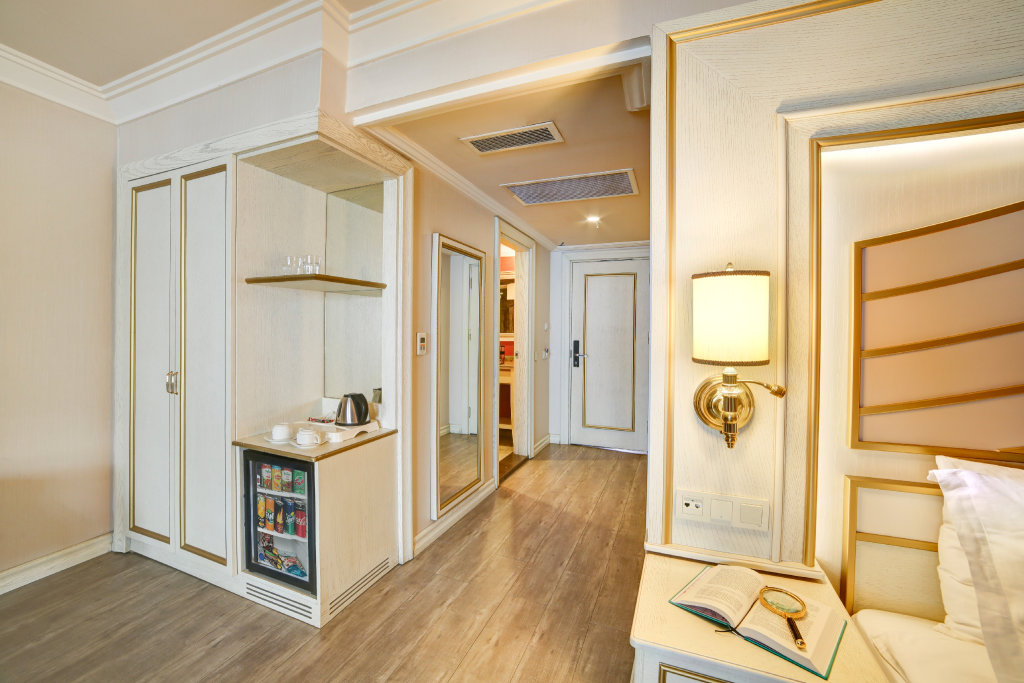 Halifaks Hotel 10