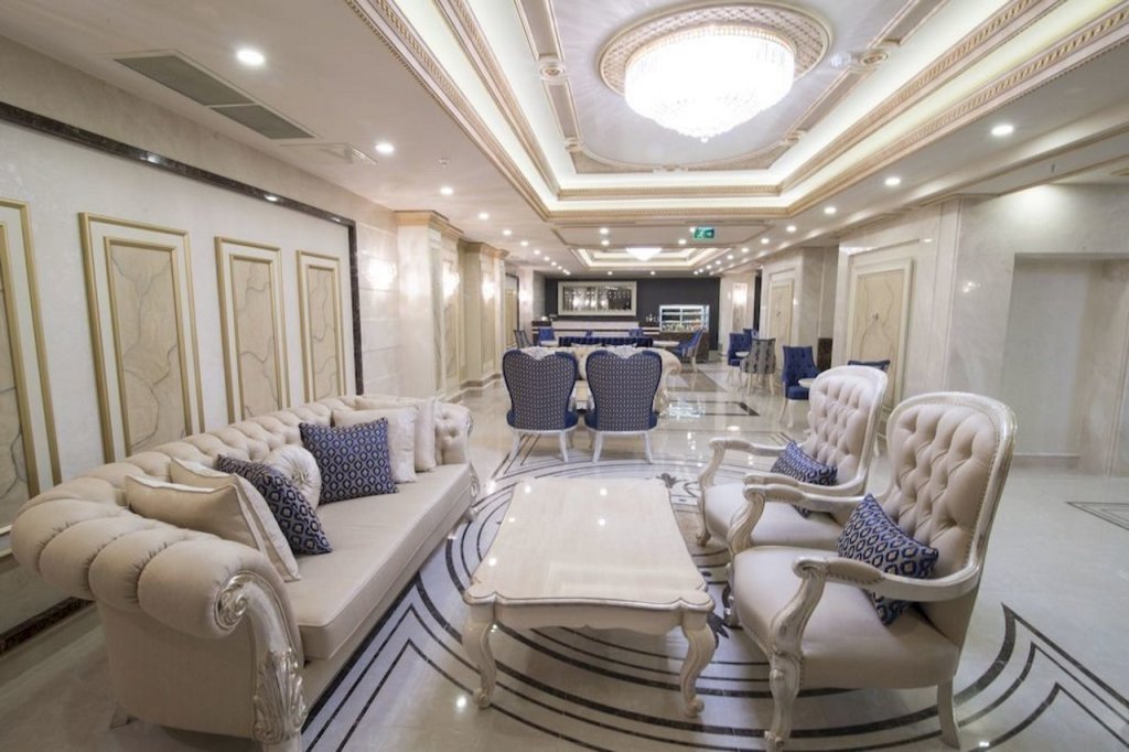 Halifaks Hotel 24