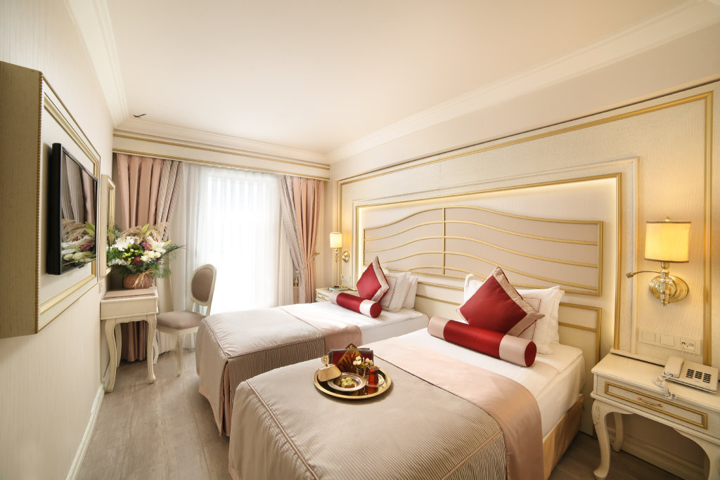 Halifaks Hotel 3