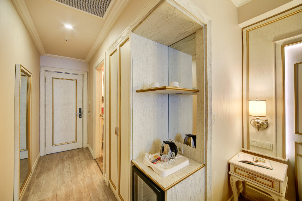 Halifaks Hotel 8