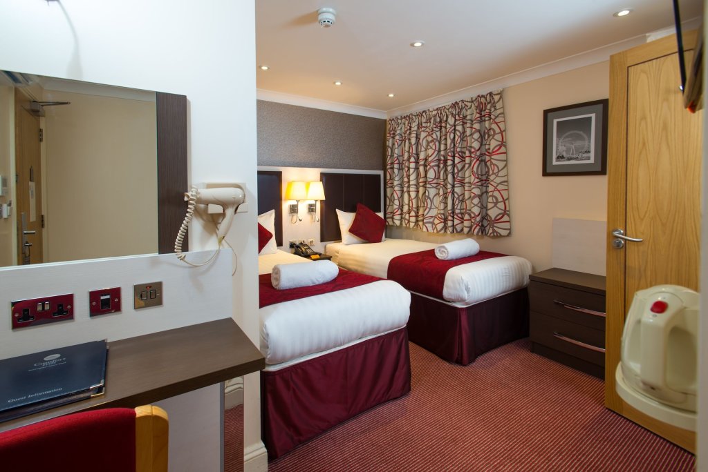 Best Western Buckingham Palace Rd 11