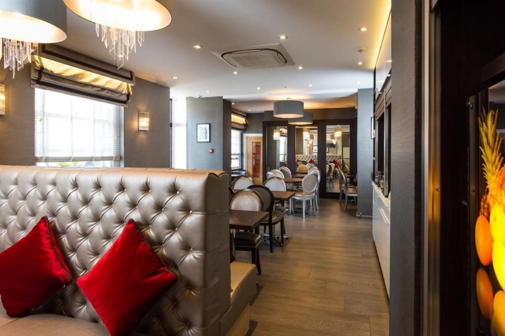 Best Western Buckingham Palace Rd 16