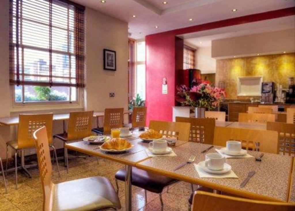 Best Western Buckingham Palace Rd 24