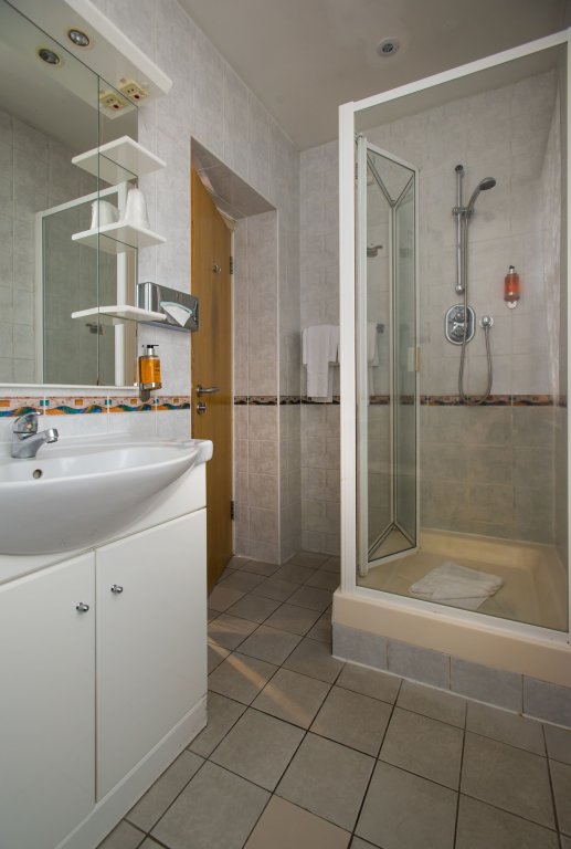 Best Western Buckingham Palace Rd 9