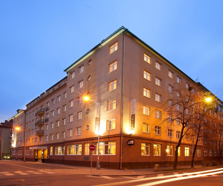 Wellness Hotel Extol Inn 12