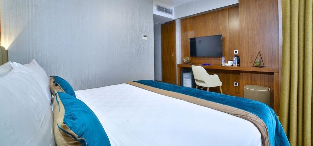 The Tango Hotel Taksim 24
