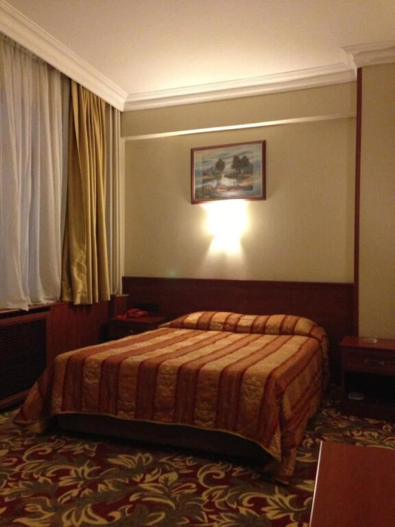 Hotel Monopol 5