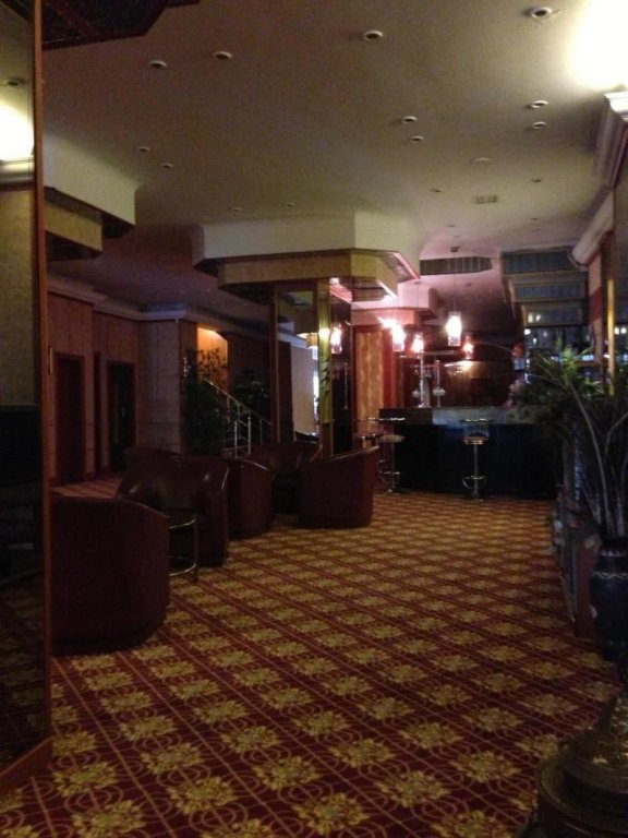 Hotel Monopol 6