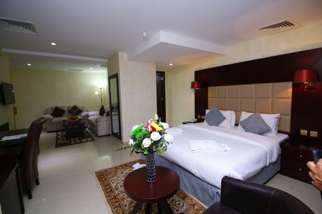 Royal Falcon Hotel 12