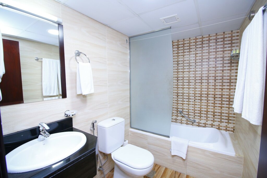 Royal Falcon Hotel 16