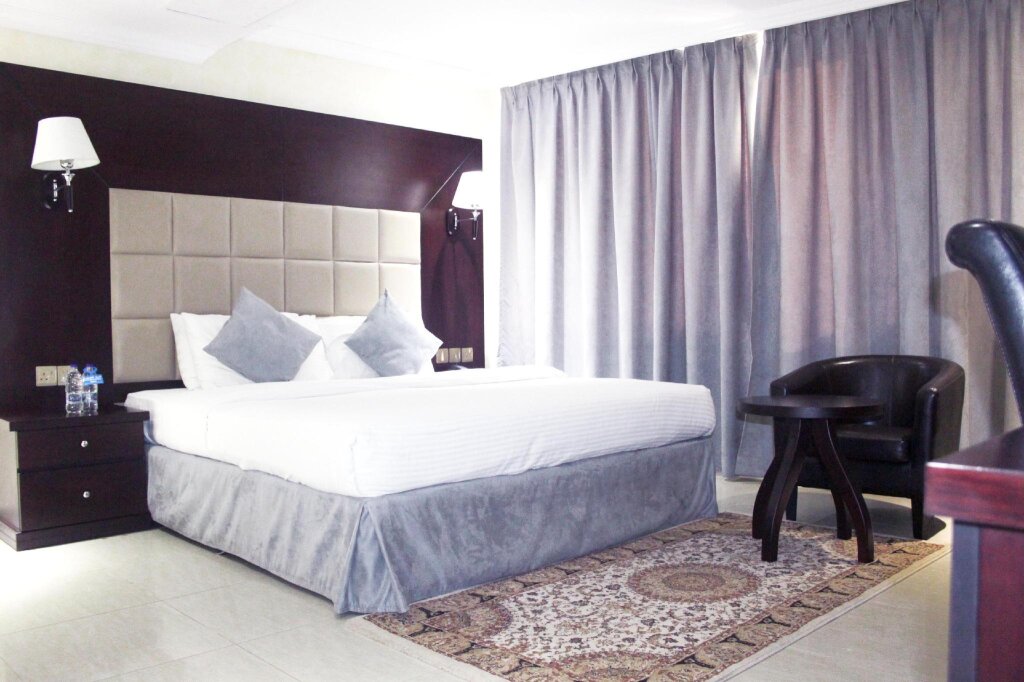 Royal Falcon Hotel 3