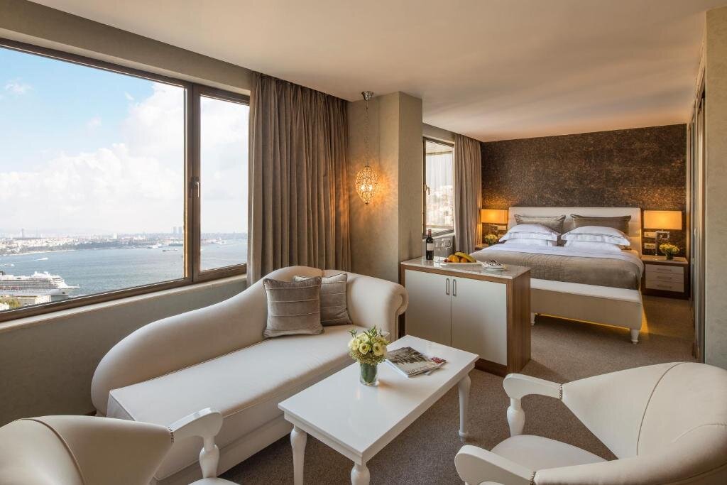 Richmond Istanbul 15