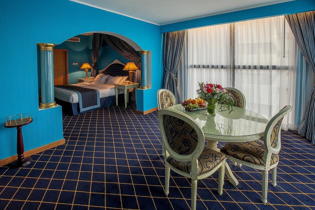Moscow Hotel 23
