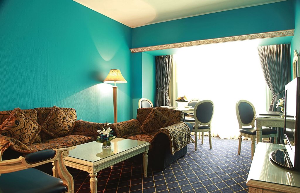 Moscow Hotel 24